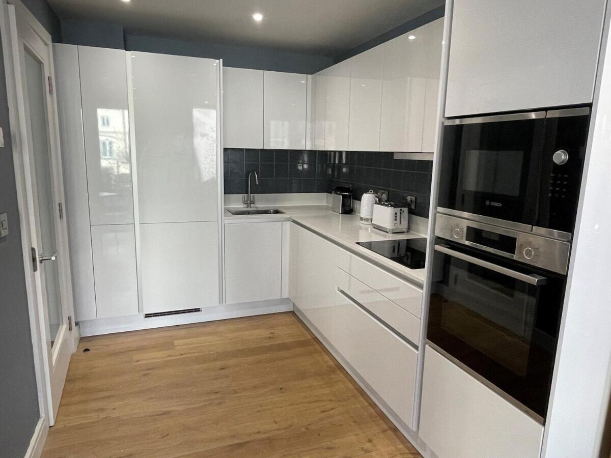 Harbourside Hideaway - Superb Flat With Terrace Apartment Bristol Exterior foto